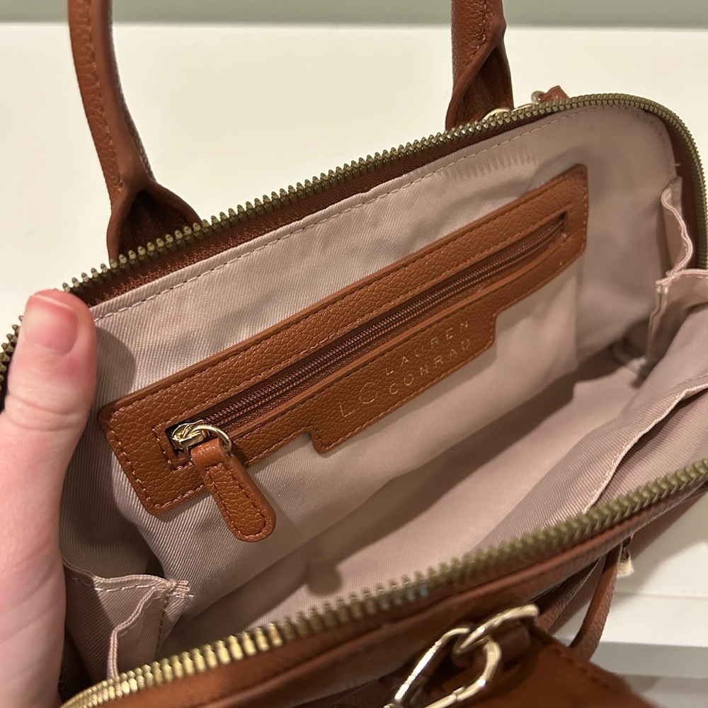LC Lauren Conrad Tan Crossbody Bag - Picture 5 of 6